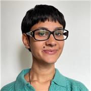 Mi offro per ripetizioni e aiuto compiti per studenti delle elementari e medie. Sono laureata in filologia moderna con il massimo dei voti e ho già seguito più di qualche studente. Sono molto paziente e mi impegno davvero molto affinché i miei studenti ri